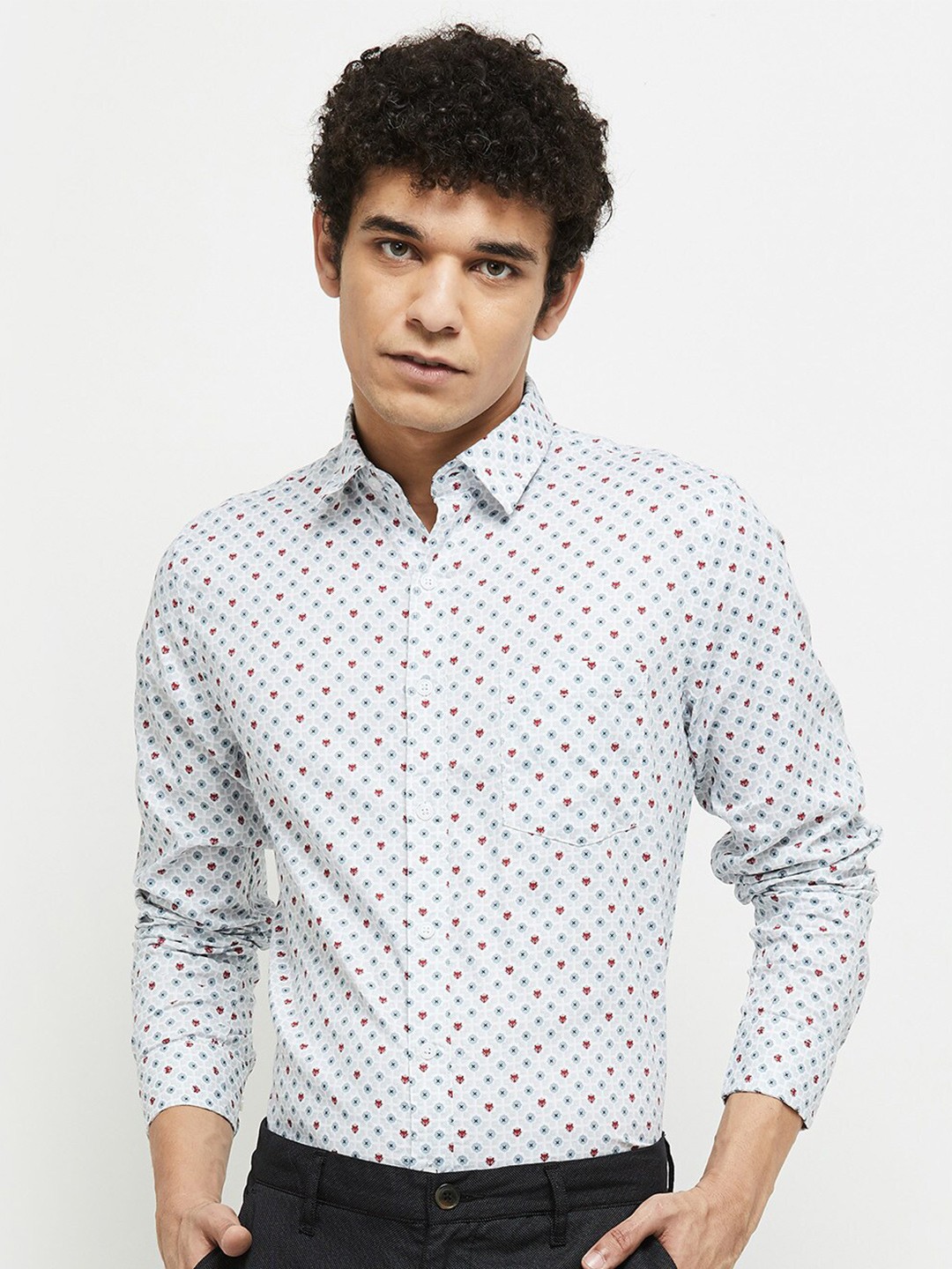 

max Men White Printed Pure Cotton Casual Shirt