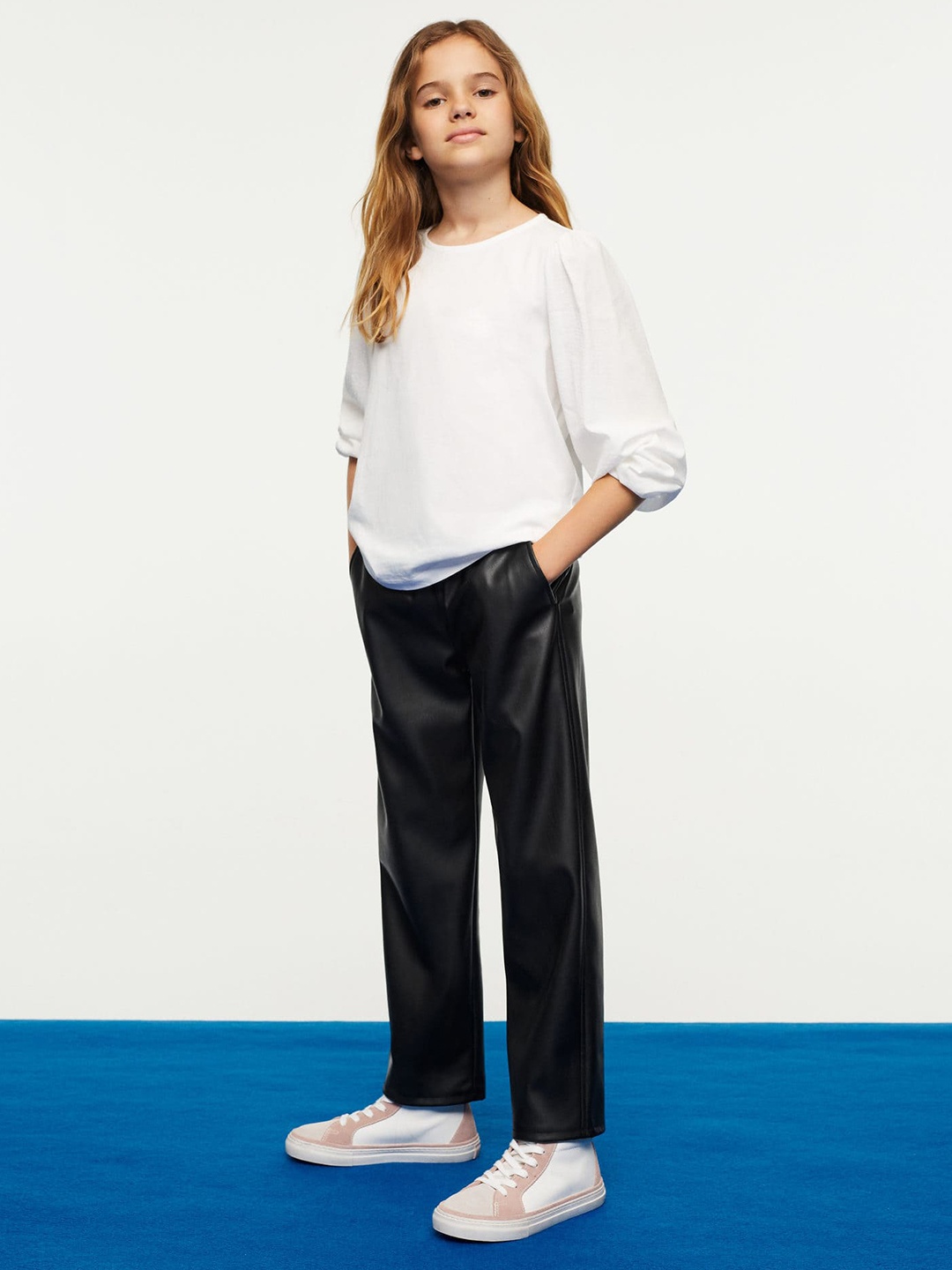 

Mango Kids Girls Solid Regular Trousers, Black