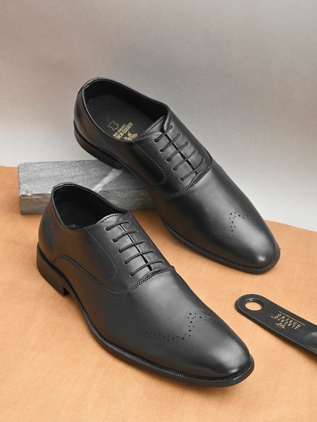 

ALBERTO MORENO Men Black Solid Leather Formal Brogues Shoes