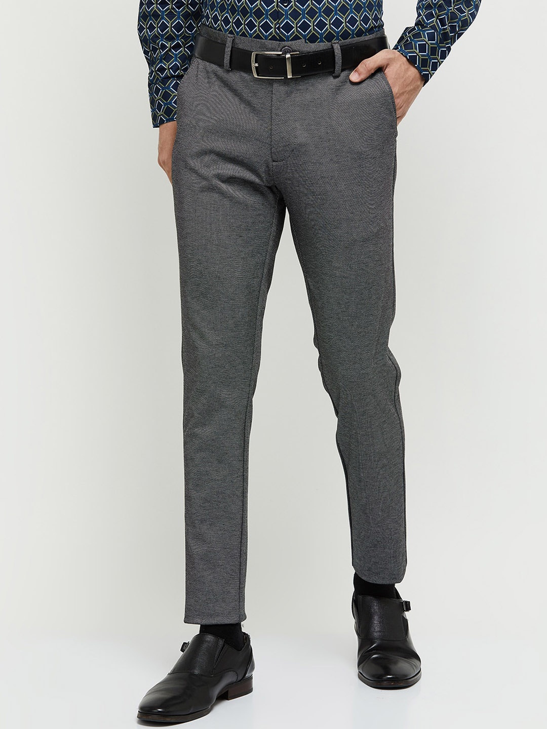 

max Men Charcoal Cotton Textured Trousers