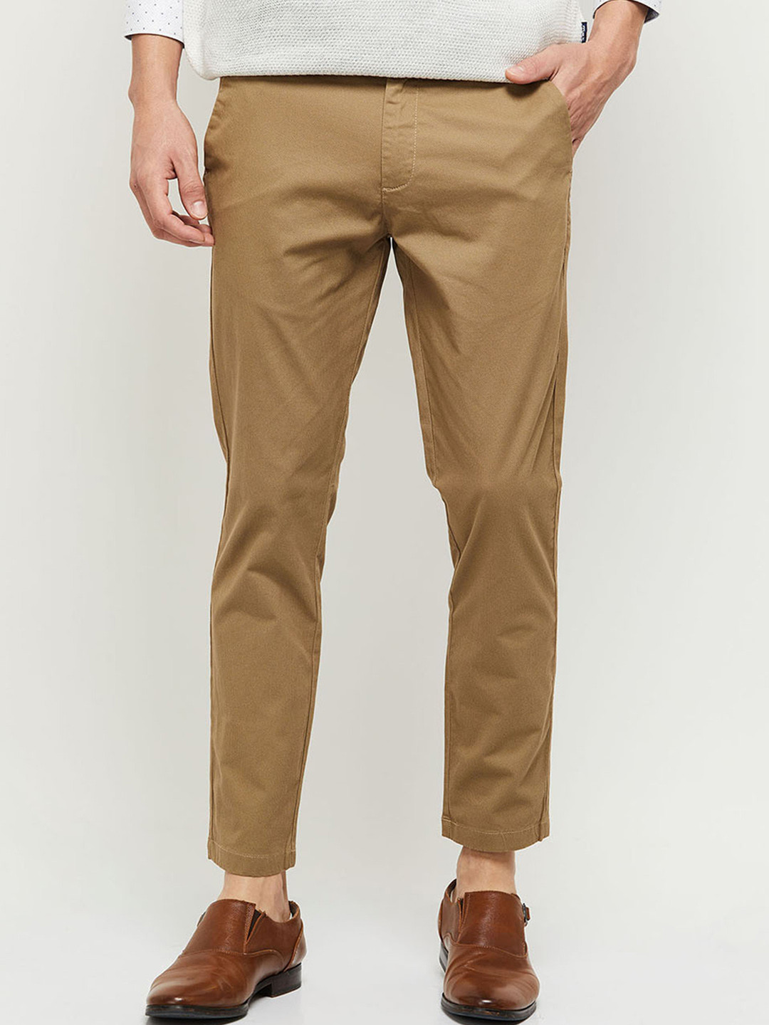

max Men Khaki Solid Cotton Chinos Trousers