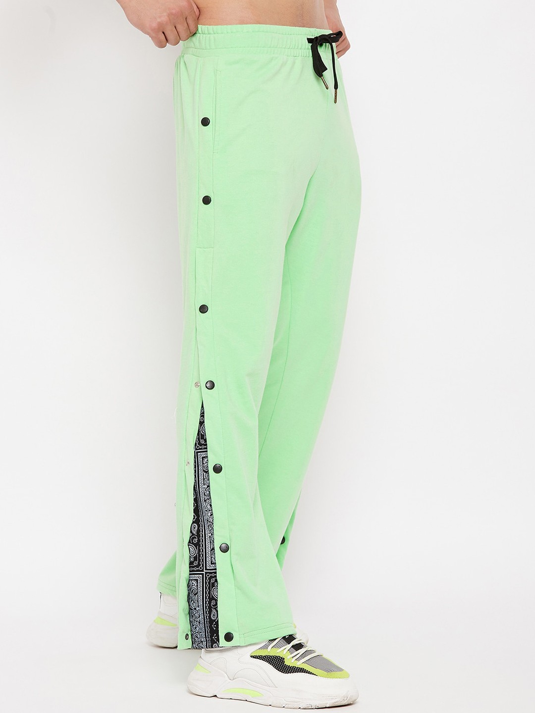 

FUGAZEE Men Green Solid Flared Snap Button Joggers
