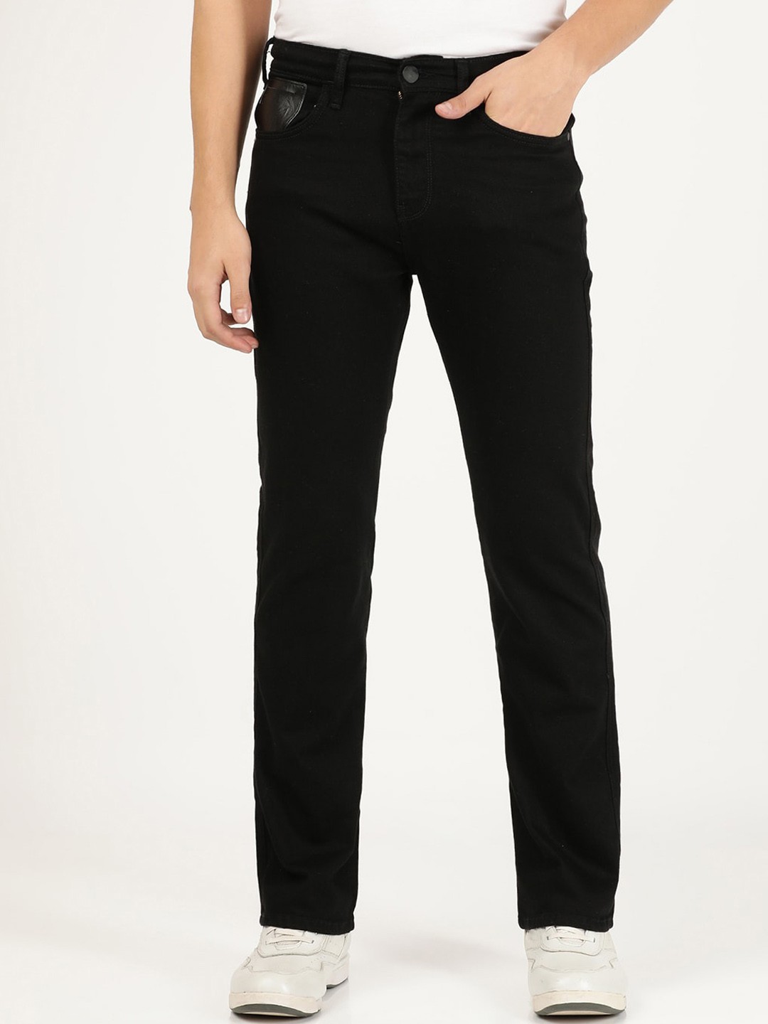 

Wrangler Men Black Solid Jeans