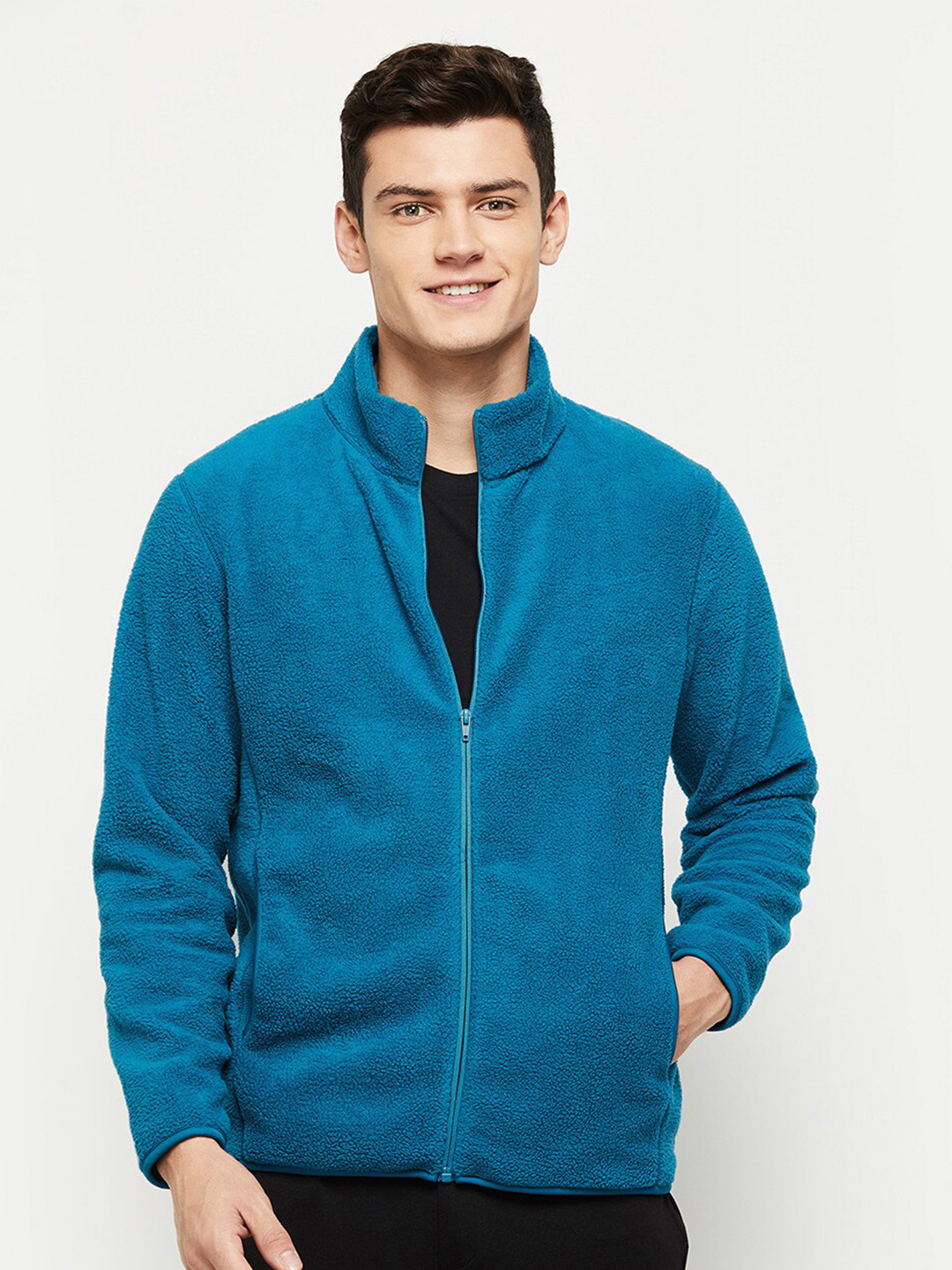 

max Men Blue Fleece Sweatshirt