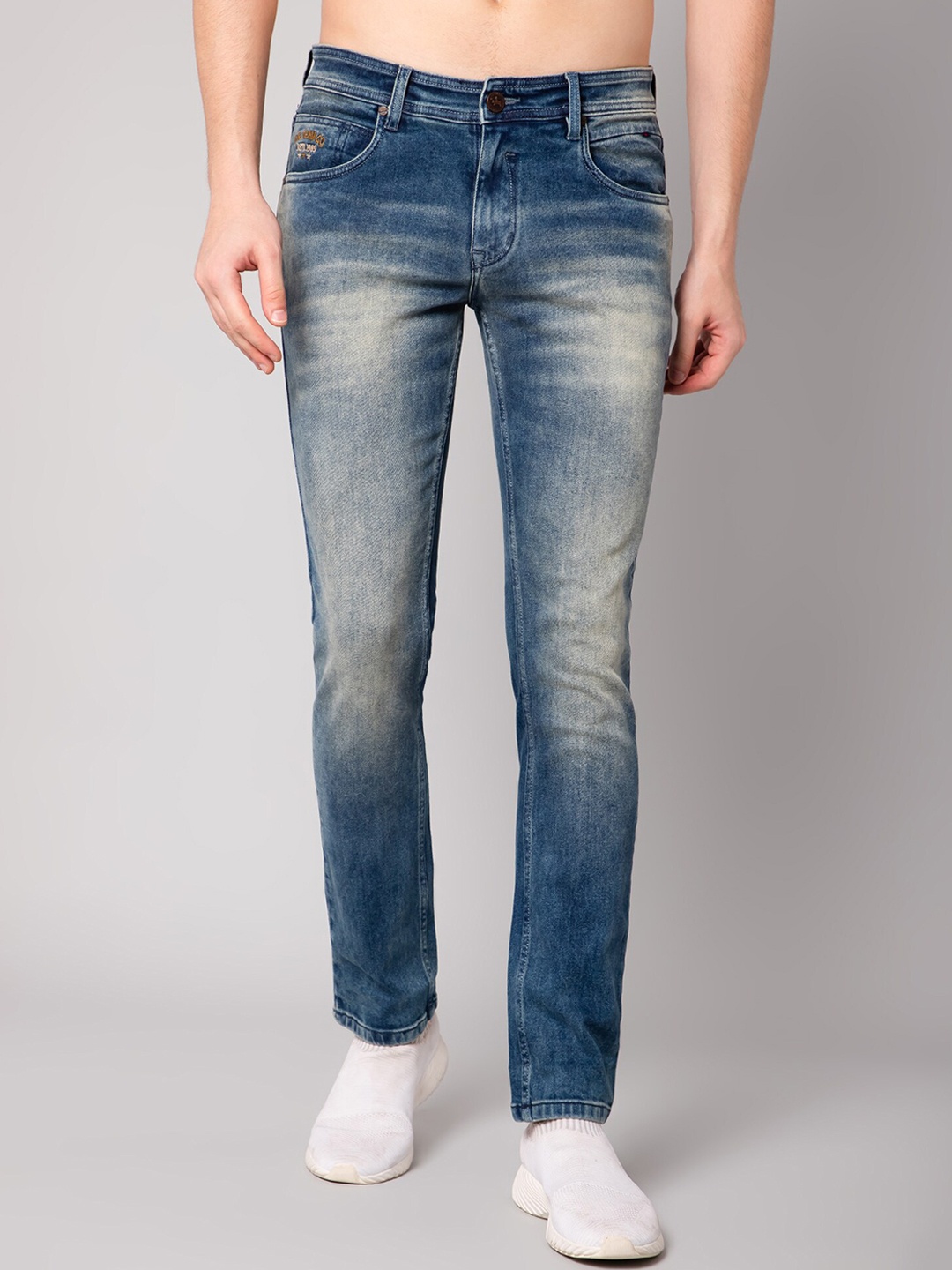 

Cantabil Men Blue Heavy Fade Jeans