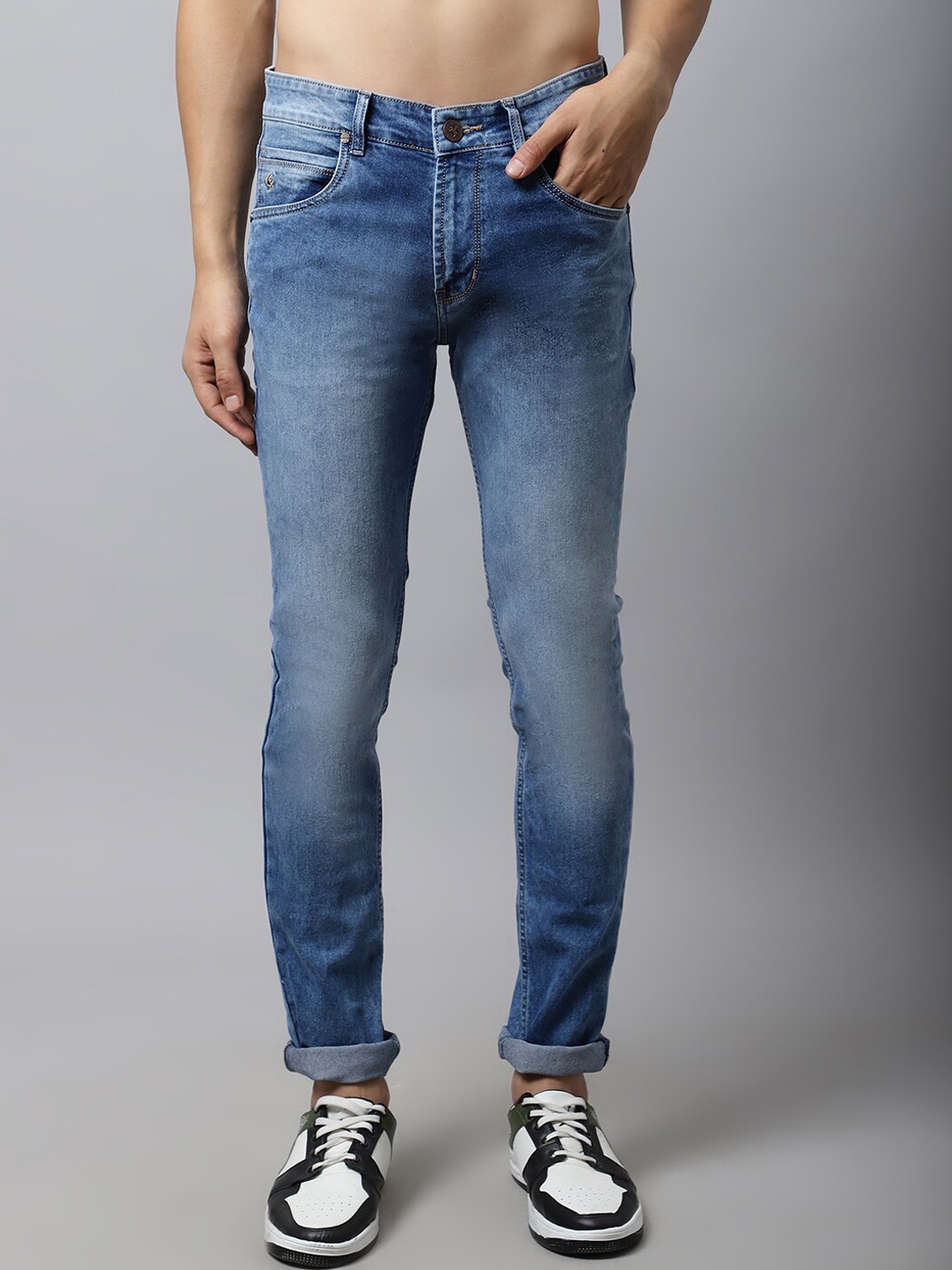 

Cantabil Men Blue Light Fade Cotton Jeans