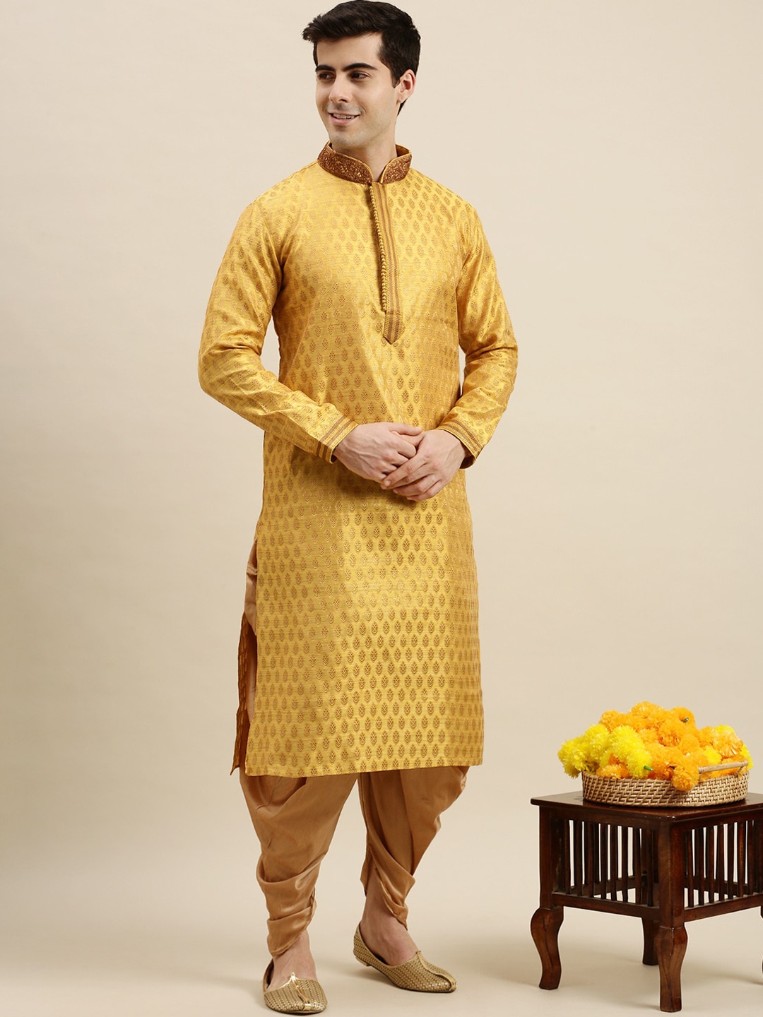 

Sanwara Men Yellow Straight Kurta with Dhoti Pants