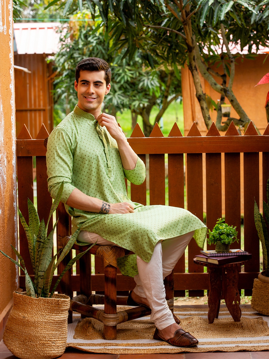 

Sanwara Men Green & White Ethnic Motifs Printed Pure Cotton Kurta with Churidar