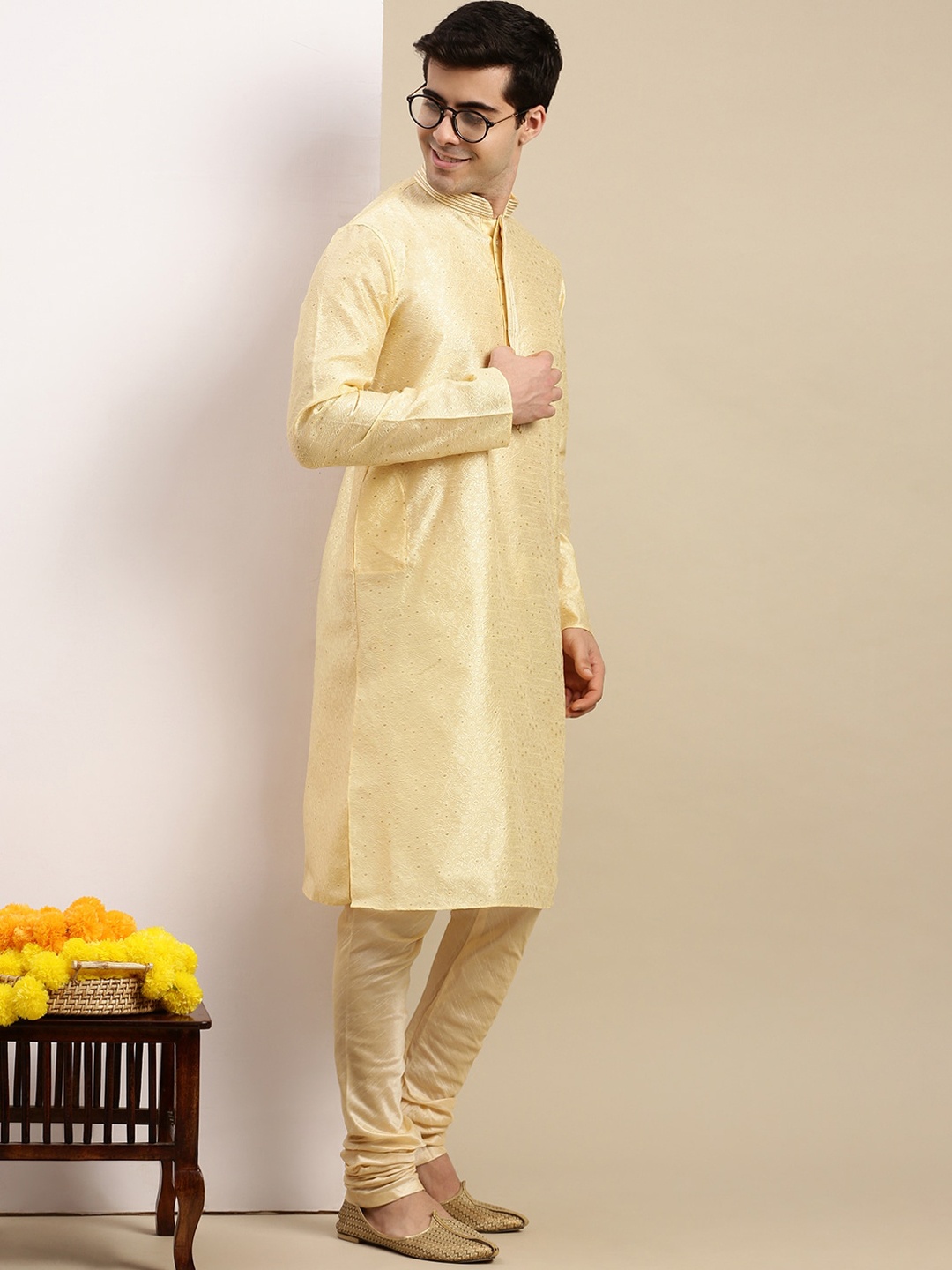 

Sanwara Men Cream-Coloured Kurta with Churidar