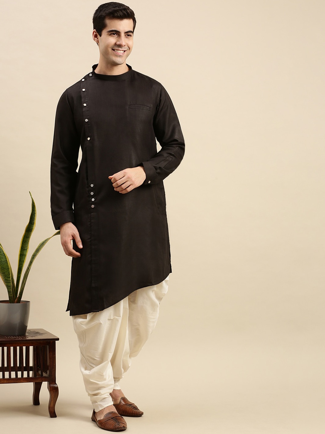 

Sanwara Men Black Pure Cotton Kurta with Dhoti Pants
