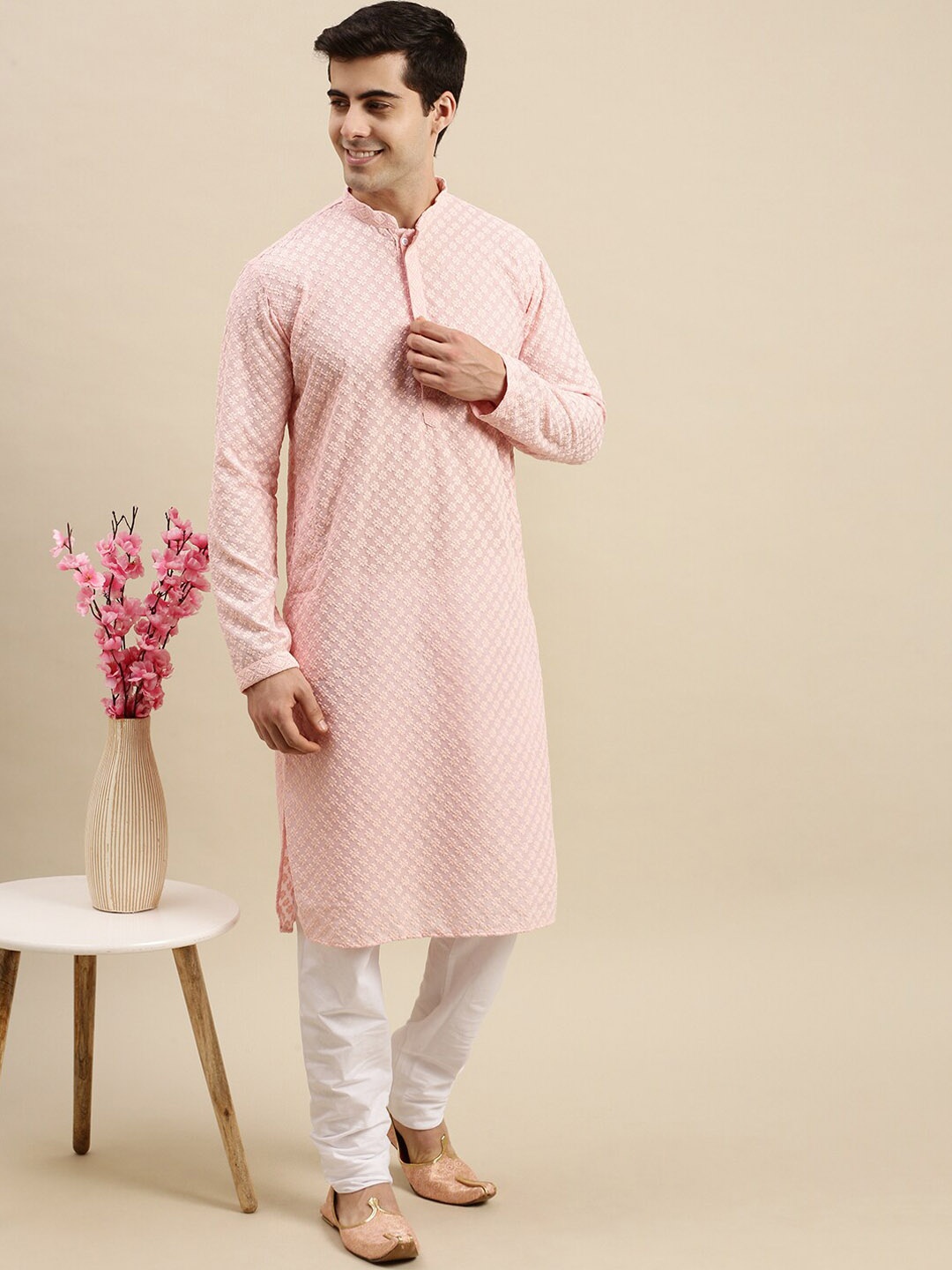 

Sanwara Men Pink Floral Embroidered Chikankari Pure Cotton Kurta with Churidar