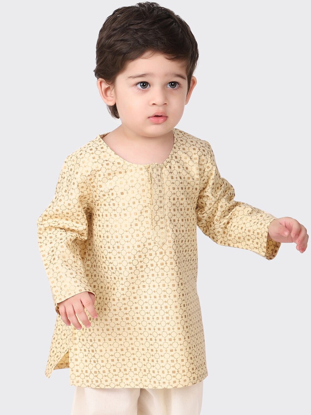 

Fabindia Boys Beige Ethnic Motifs Printed Straight Viscose Silk Kurta