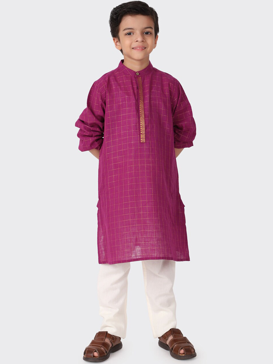 

Fabindia Boys Purple & Gold-Toned Checked Kurta