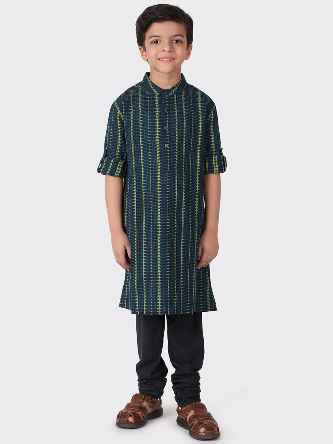 

Fabindia Boys Navy Blue Geometric Cotton Kurta