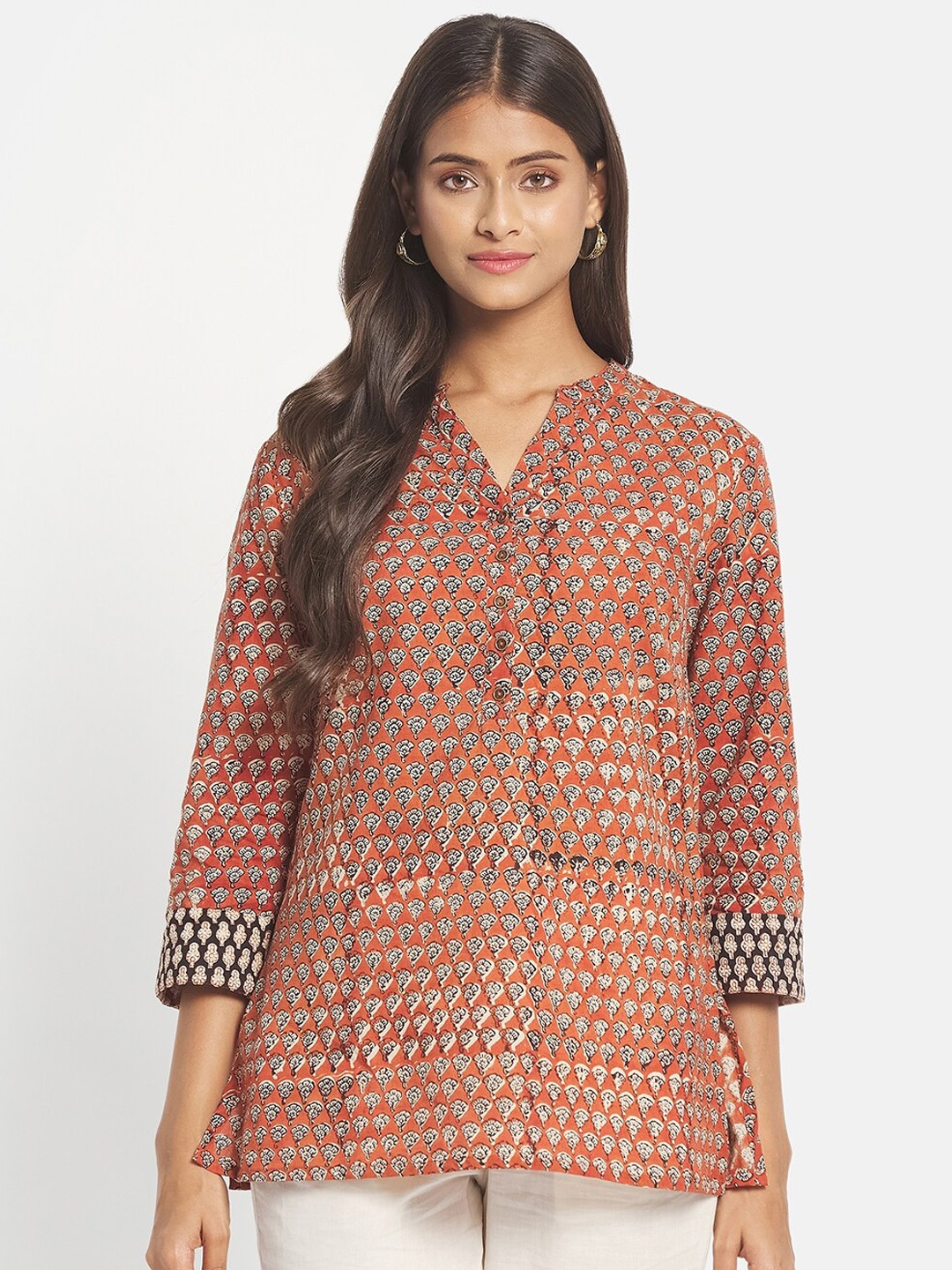 

Fabindia Red & White Floral Printed Pure Cotton Kurti