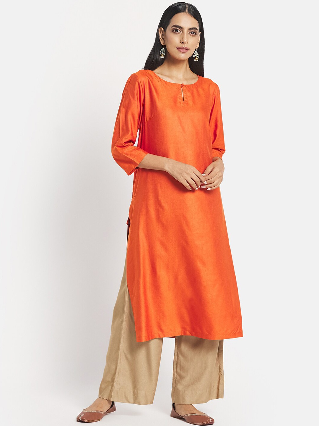 

Fabindia Women Orange Solid Keyhole Neck Straight Kurta