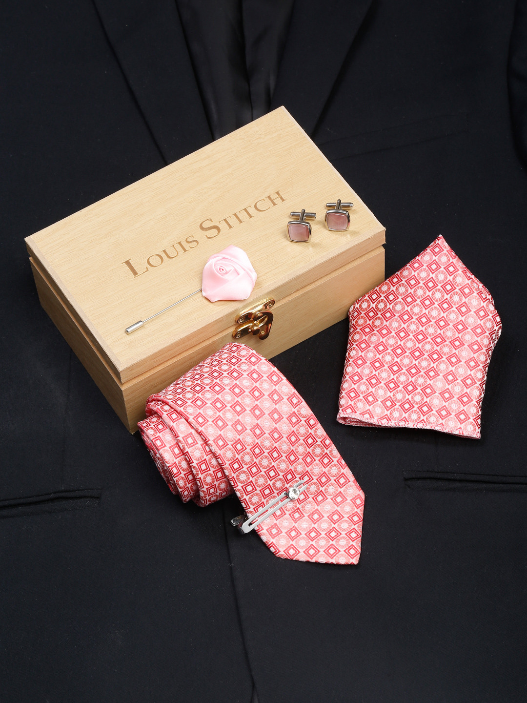 

LOUIS STITCH Men's Italian Silk Necktie Accessory Gift Set, Peach