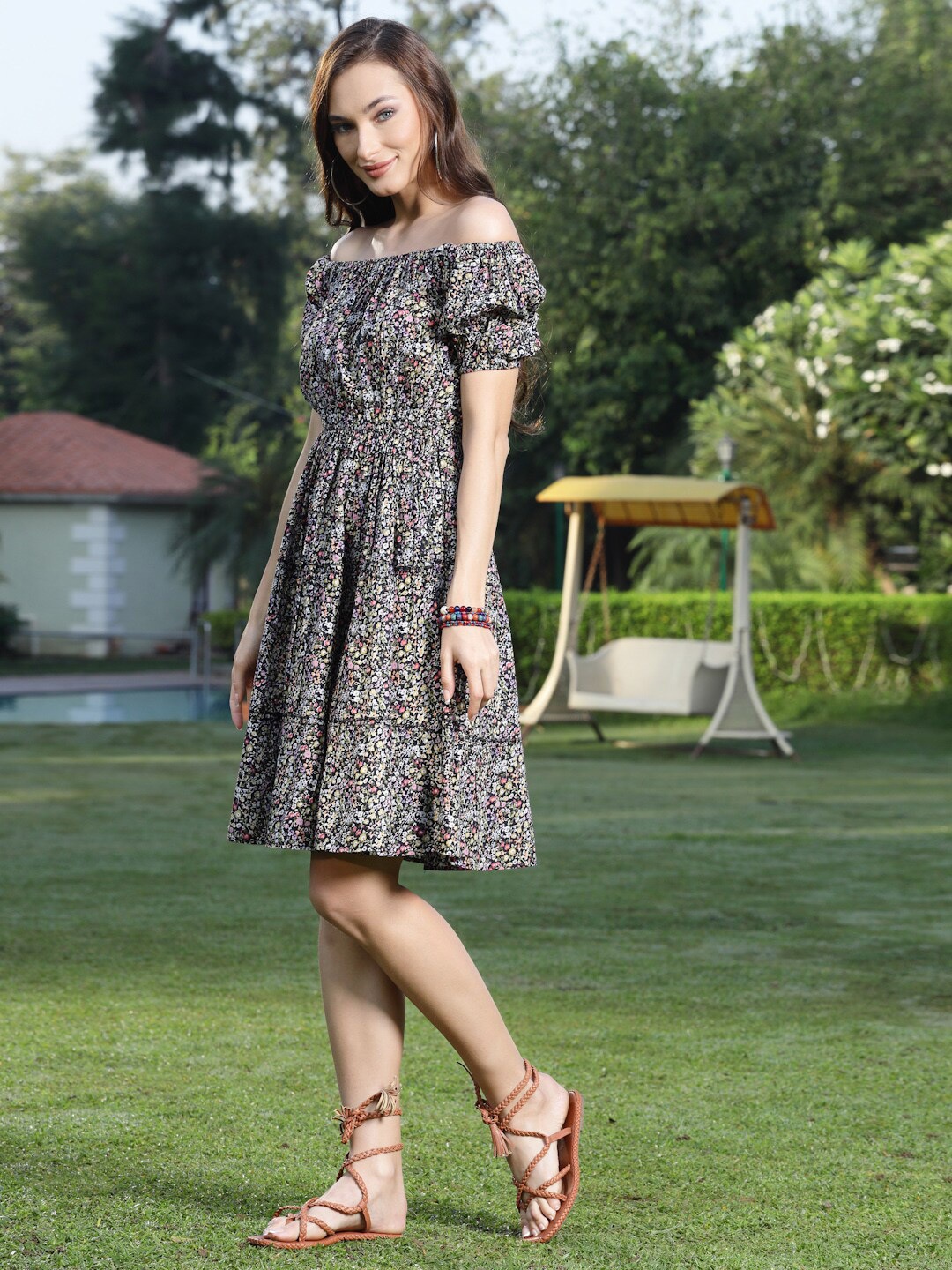 

Sera Women Black Floral A-Line Dress