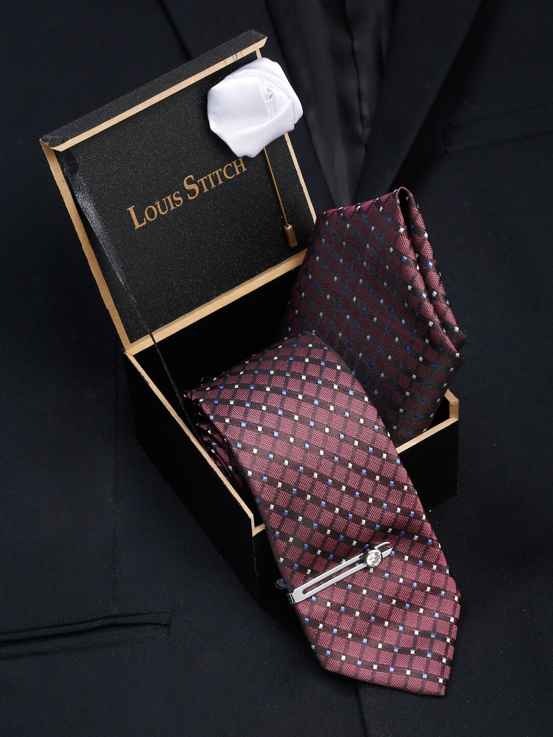 

LOUIS STITCH Men Red & White Printed Skinny Tie