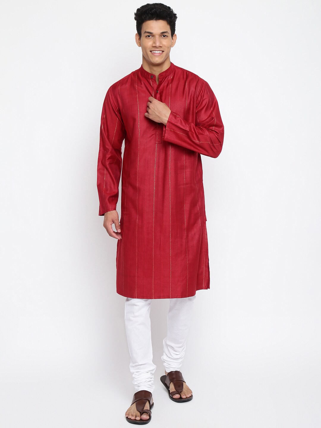 

Fabindia Men Maroon & Gold-Toned Thread Work Kurta