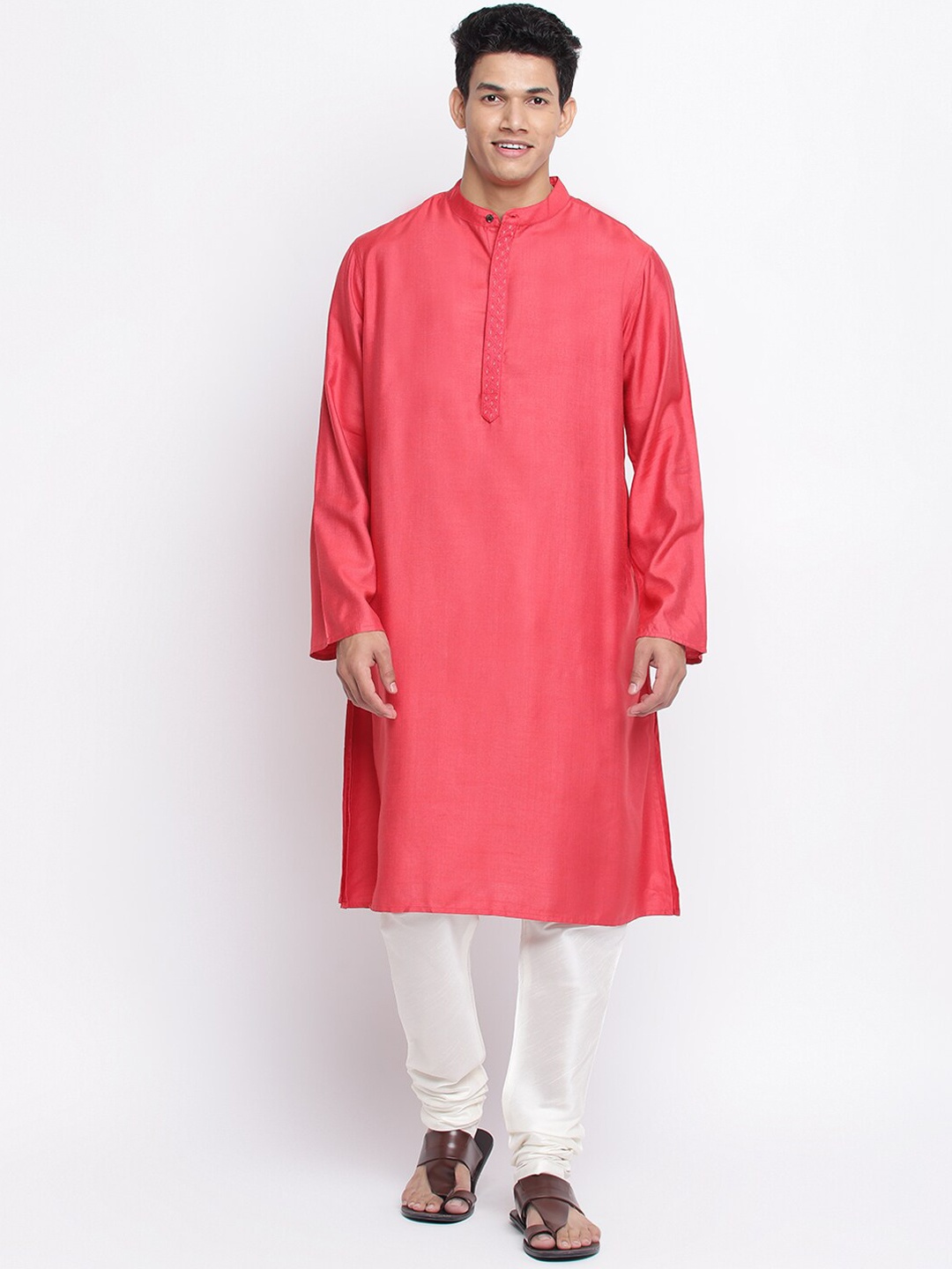 

Fabindia Men Red Thread Work Kurta