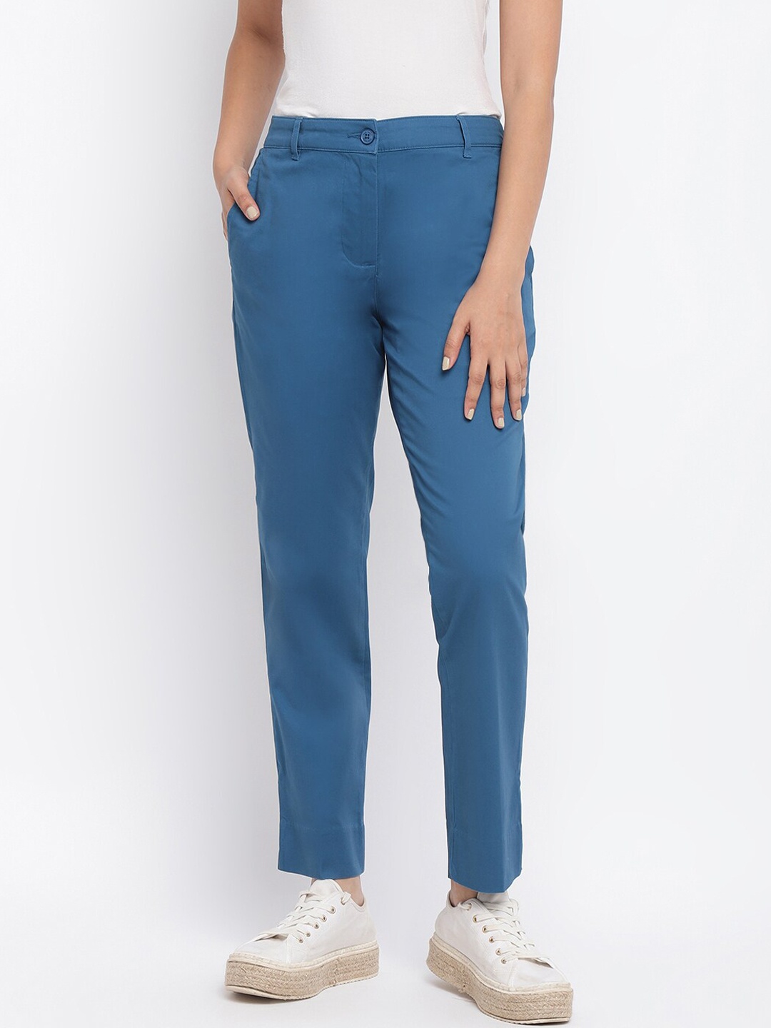 

Fabindia Women Blue Solid Easy Wash Trousers