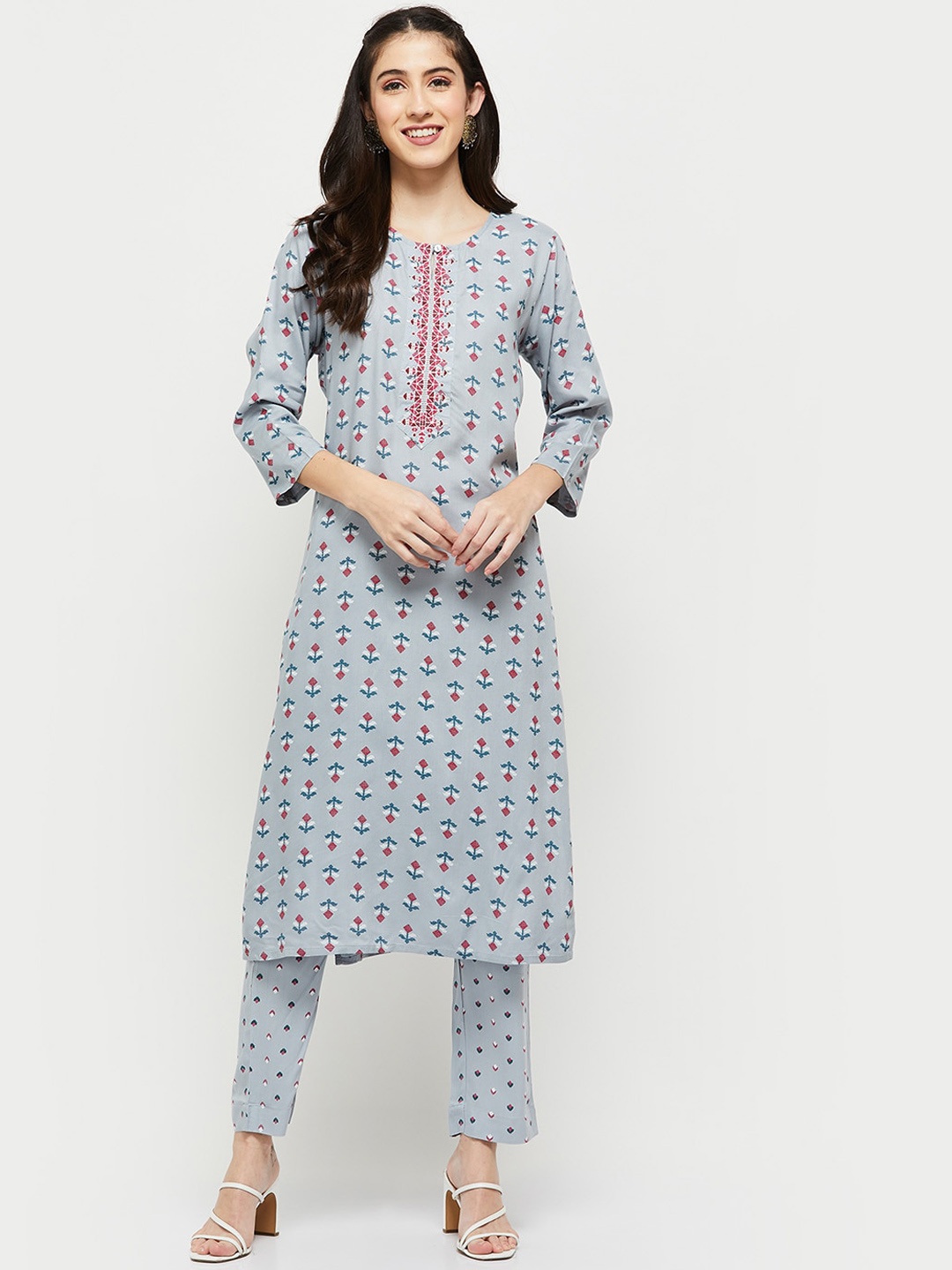 

max Women Grey Floral Printed Kurta with Trousers