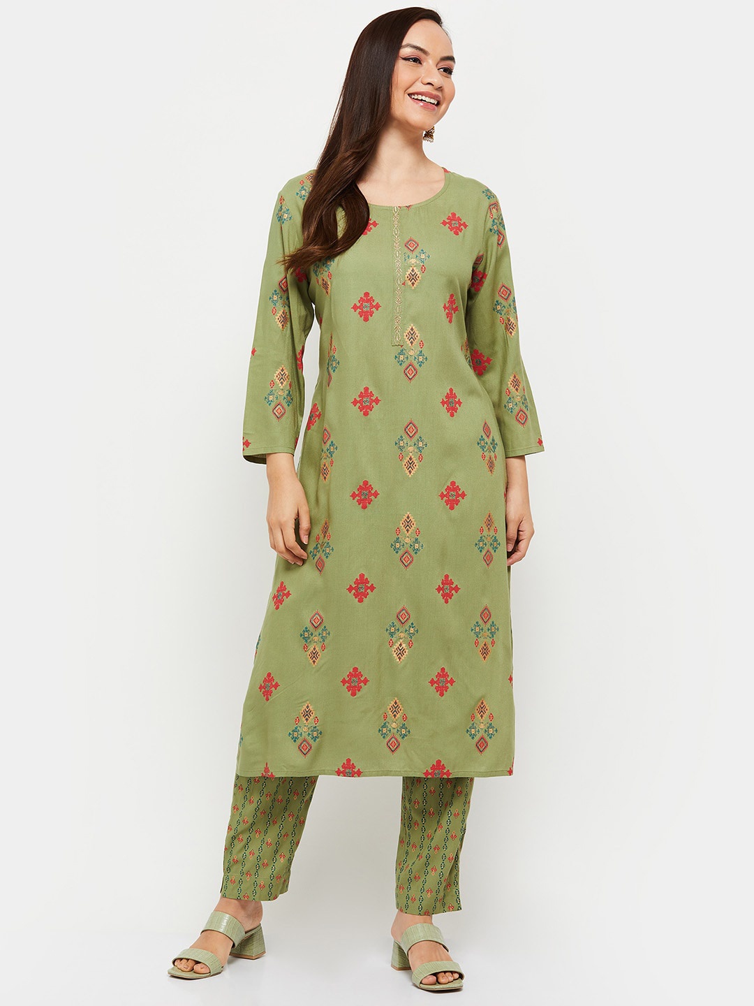 

max Women Green Ethnic Motifs Printed Kurta with Trousers
