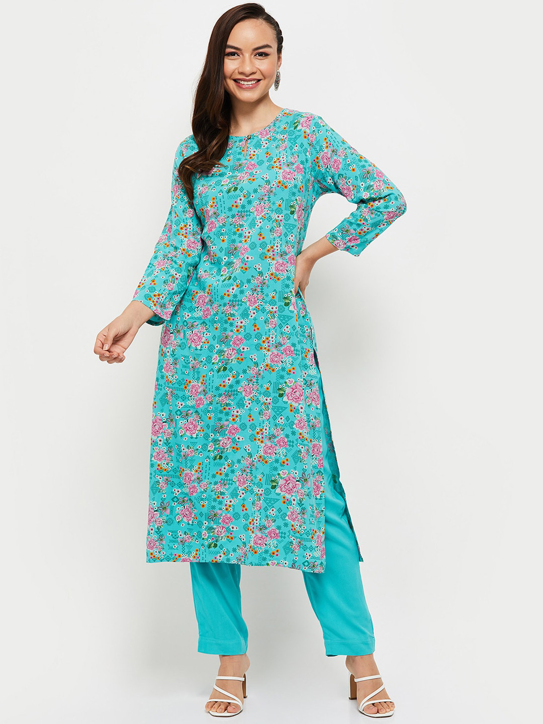 

max Women Blue Floral Printed Kurta with Trousers