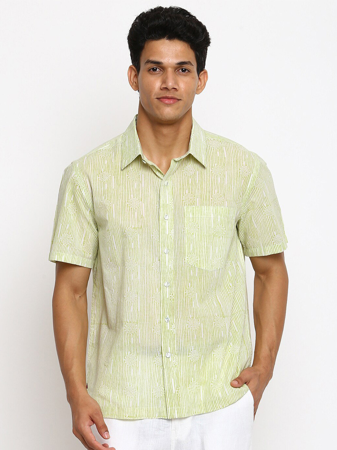 

Fabindia Men Green Regular Fit Printed Cotton Casual Shirt