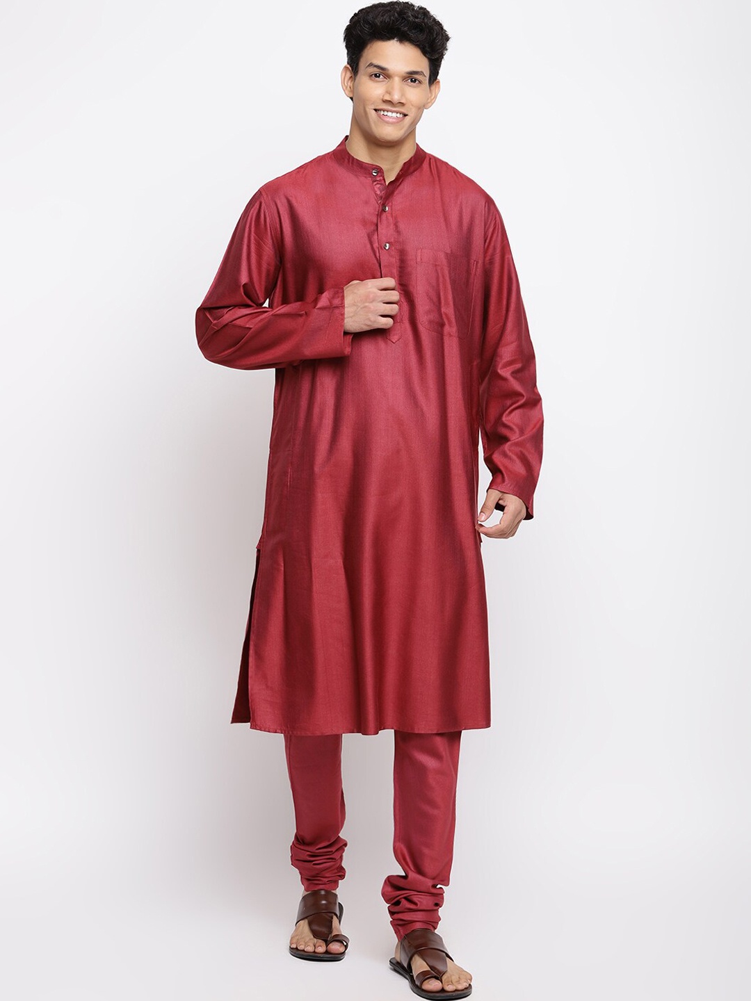 

Fabindia Men Maroon Kurta with Churidar