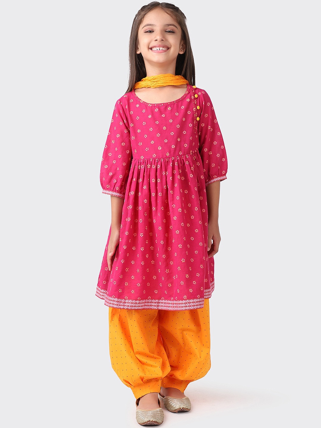 

Fabindia Girls Magenta Floral Printed Pure Cotton Kurta with Salwar & With Dupatta