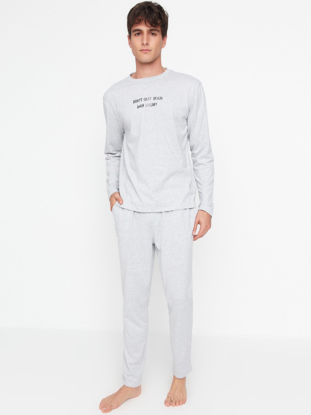

Trendyol Men Printed Typography Night suit, Grey