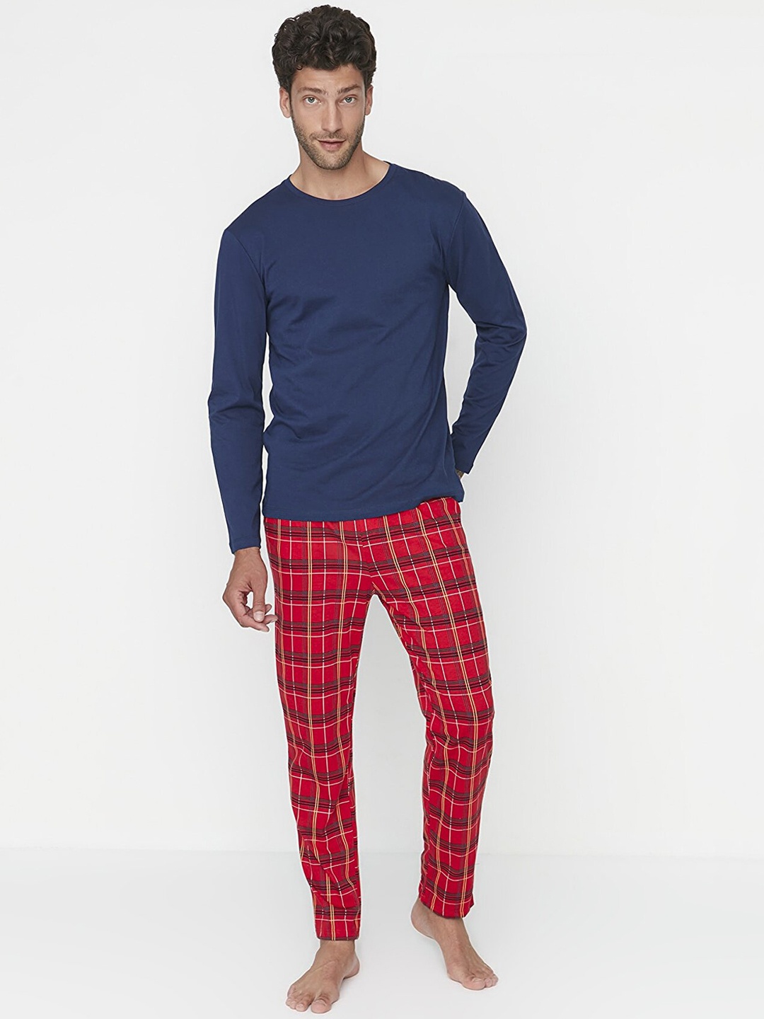 

Trendyol Men Navy Blue & Red Night suit
