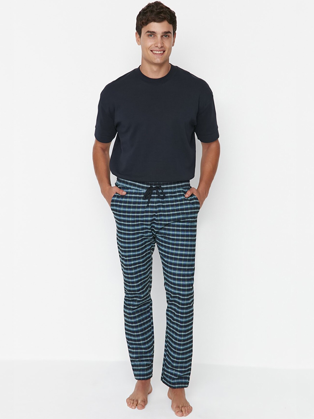 

Trendyol Men Checked Night Suit, Navy blue
