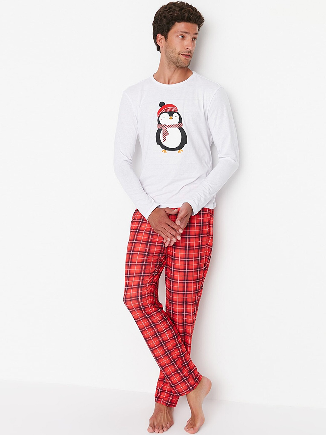 

Trendyol Men White & Red Printed Pure Cotton Night suit