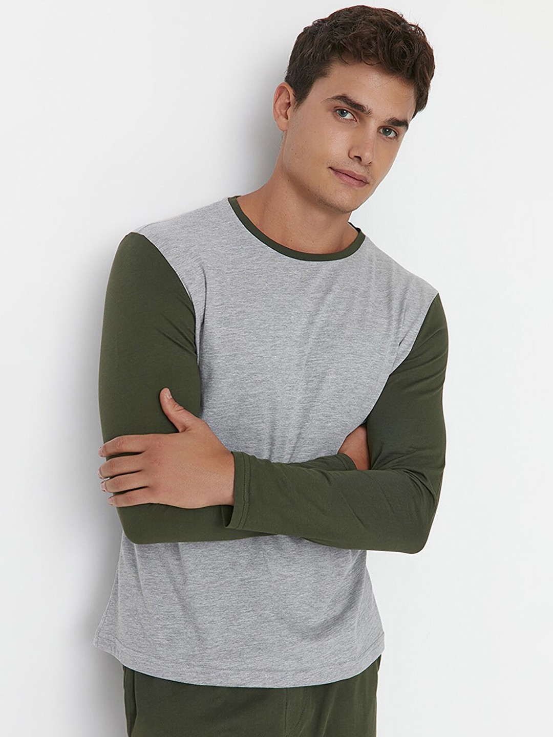 

Trendyol Men Green & Grey Colourblocked Pure Cotton Night suit