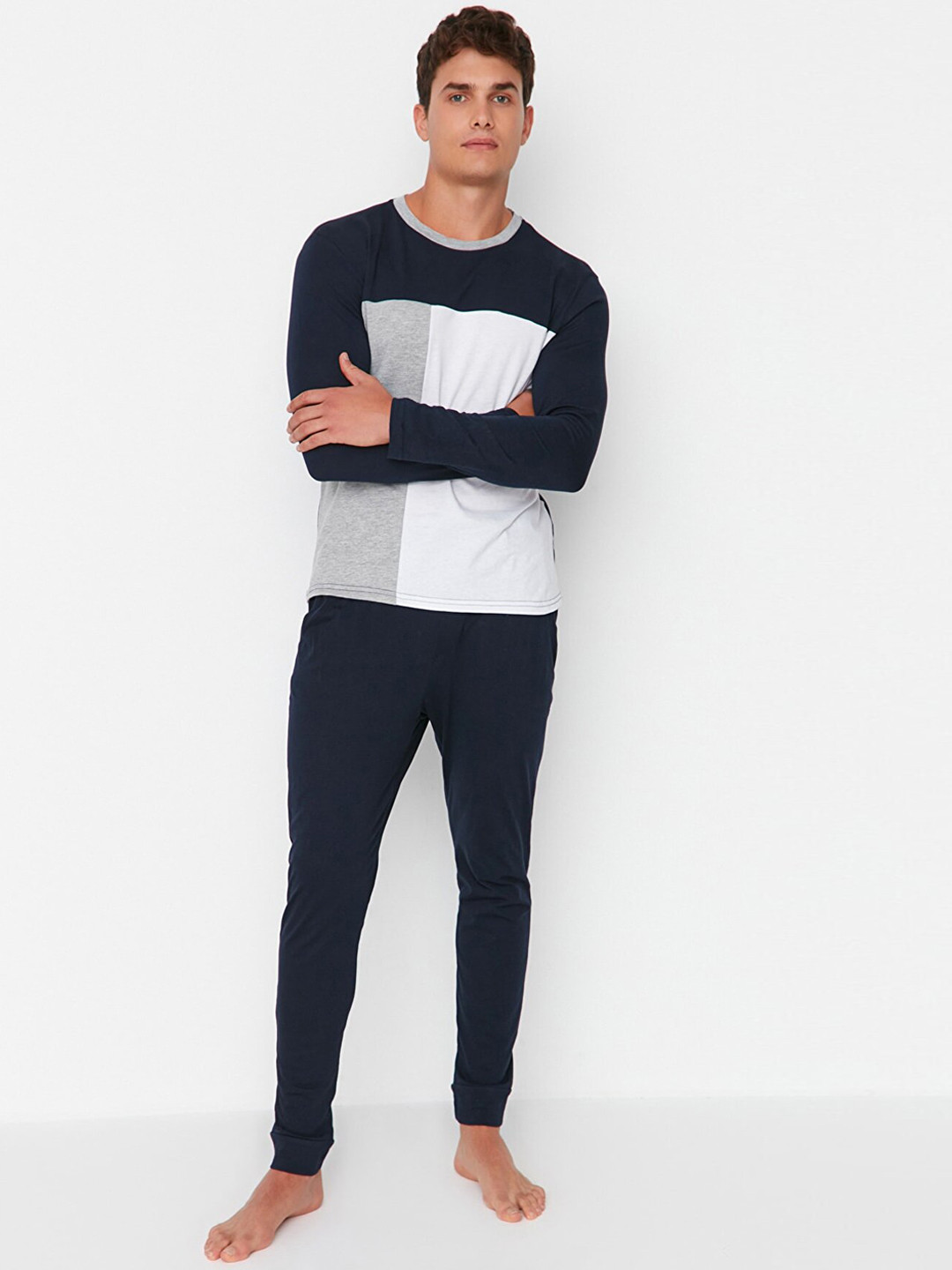 

Trendyol Men Navy Blue & Grey Colourblocked Cotton Night suit