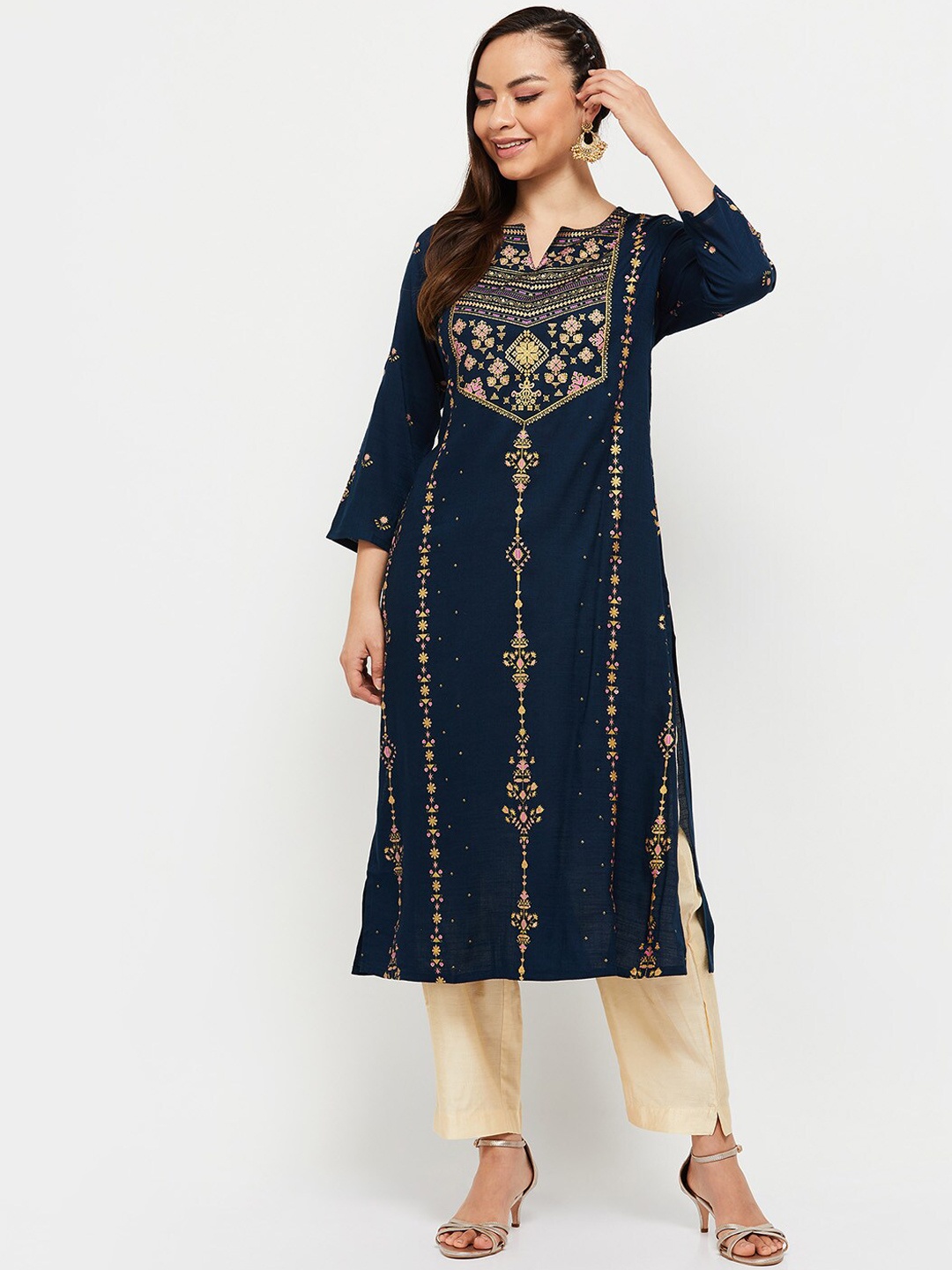 

max Women Blue Geometric Embroidered Kurta