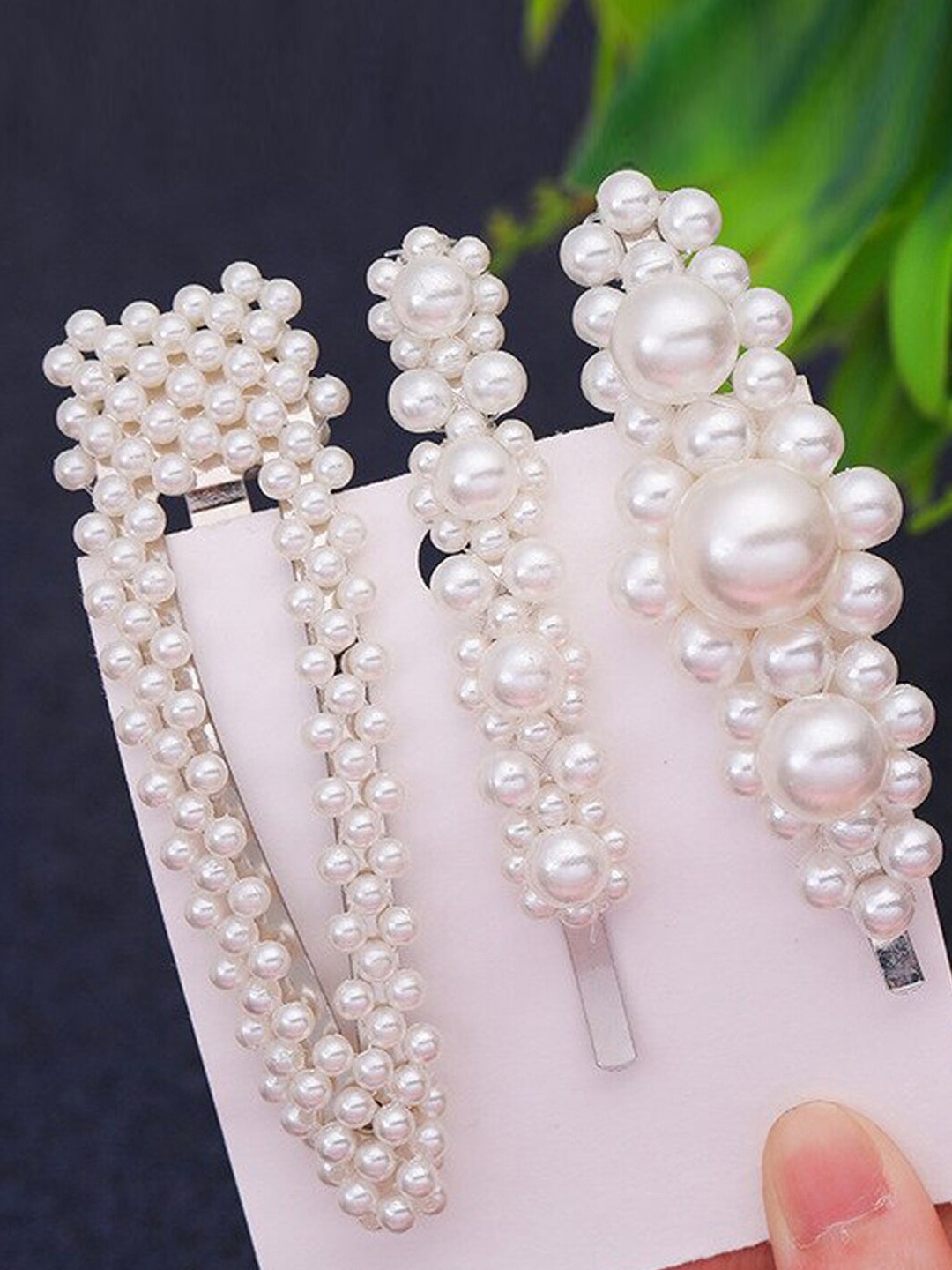 

Designs By Jewels Galaxy Women White Set of 3 Alligator Hair Clip