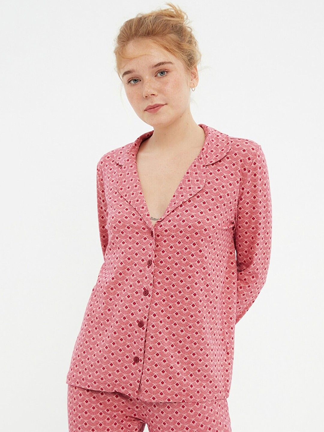 

Trendyol Women Peach-Coloured Printed Night suit 82348644
