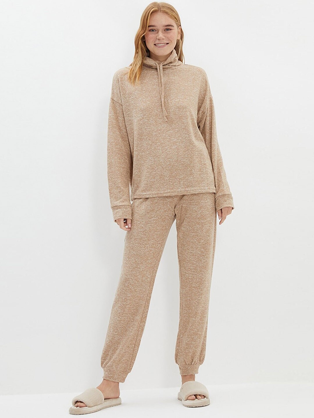

Trendyol Women Beige Solid Night Suit
