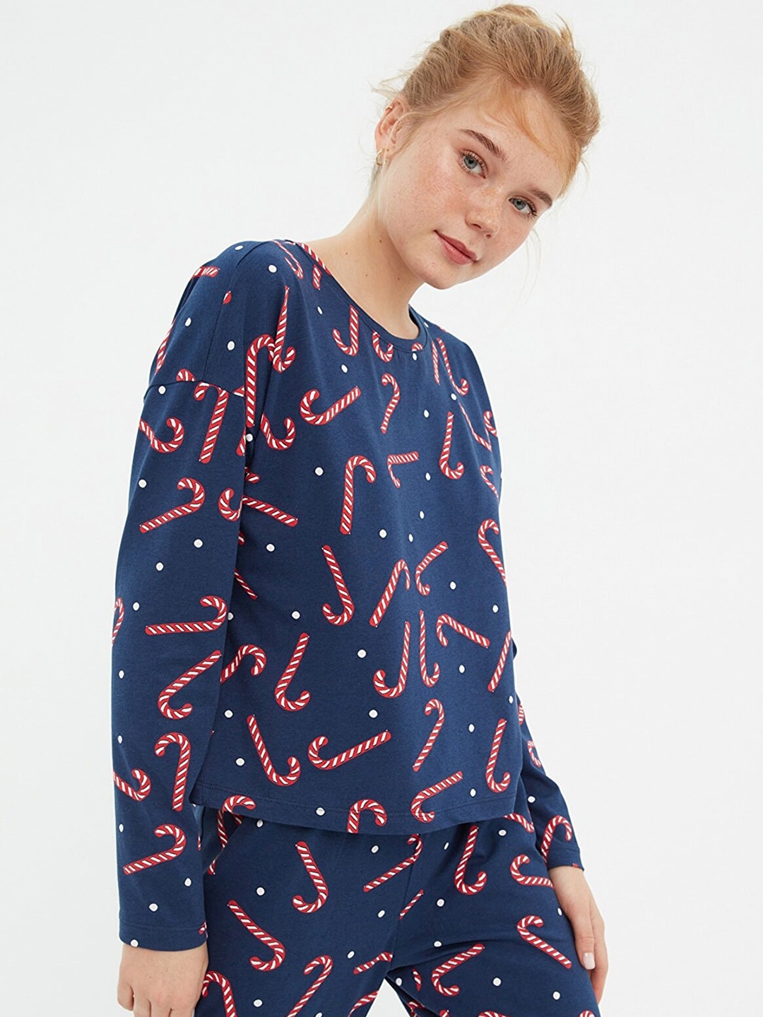 

Trendyol Women Blue & Red Printed Pure Cotton Night suit