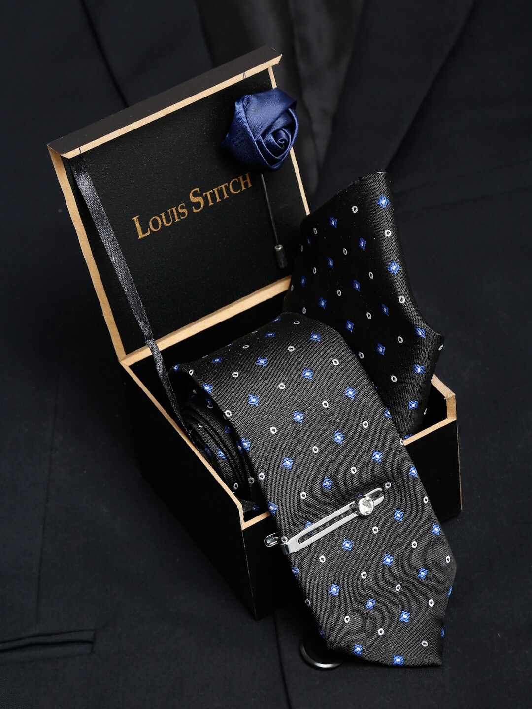 

LOUIS STITCH Men Metal Black Italian Silk Necktie Accessory Gift Set