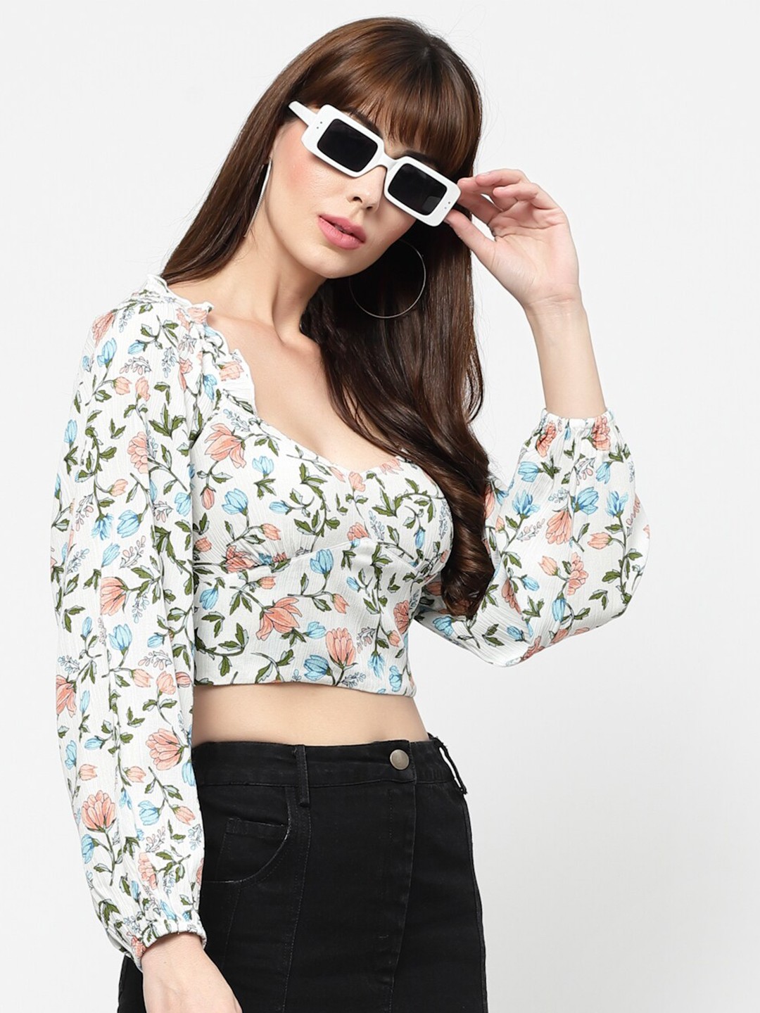 

FLAWLESS Women White & Blue Floral Printed Sweetheart Neck Crop Top