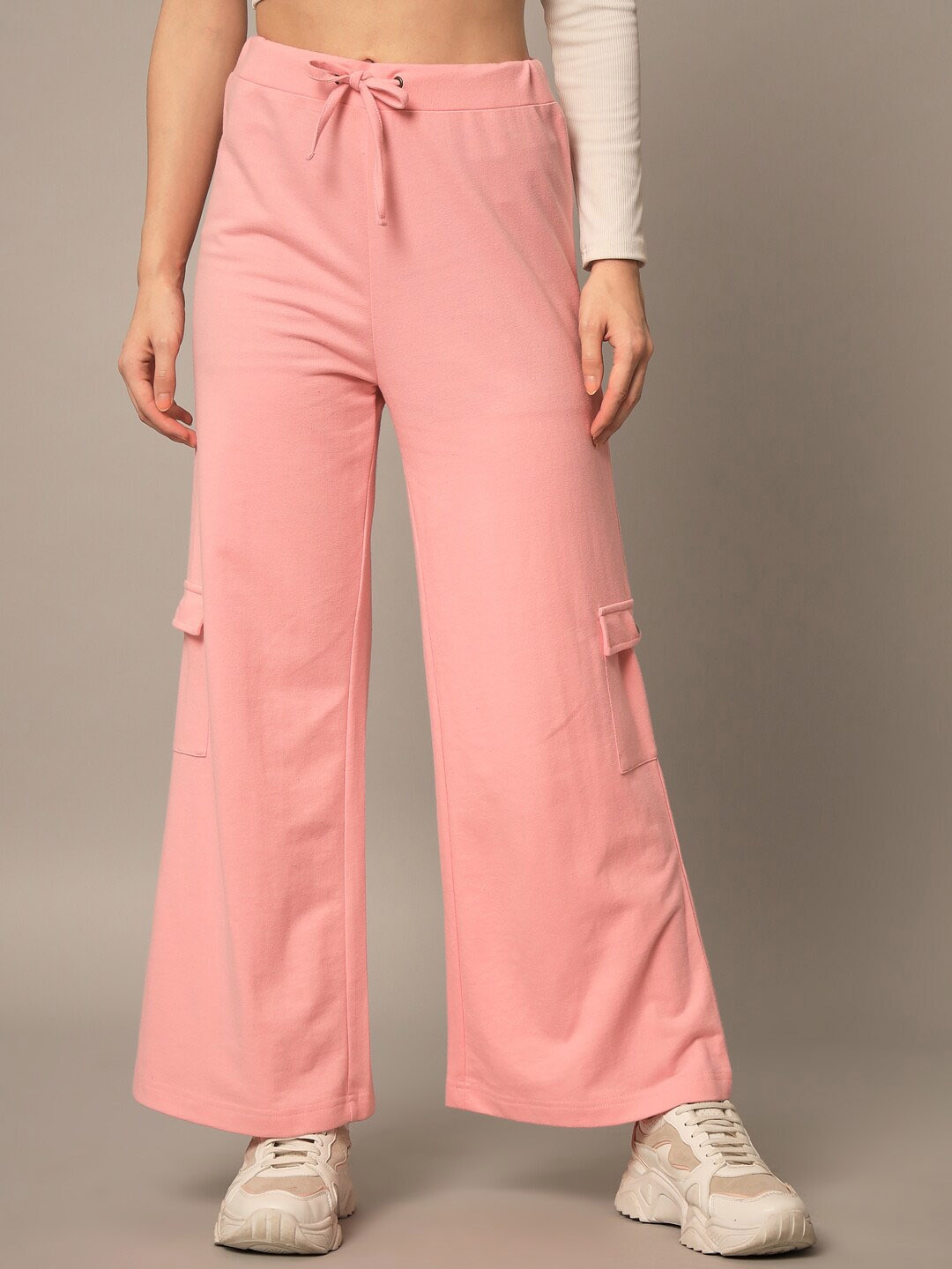 

Yaadleen Women Pink Solid Flared Track Pant