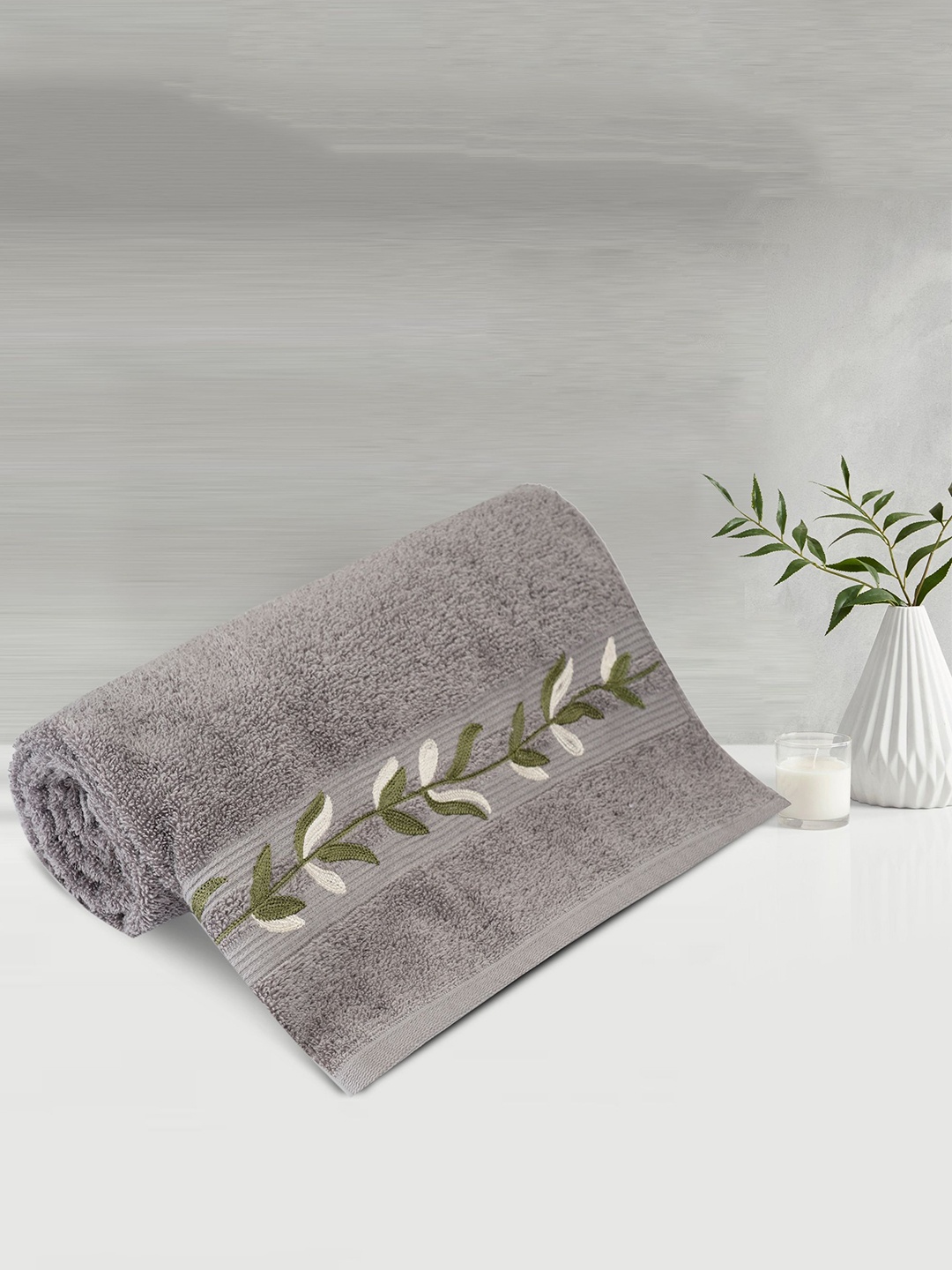 

LUSH & BEYOND Grey 500 GSM Pure Cotton Bath Towel