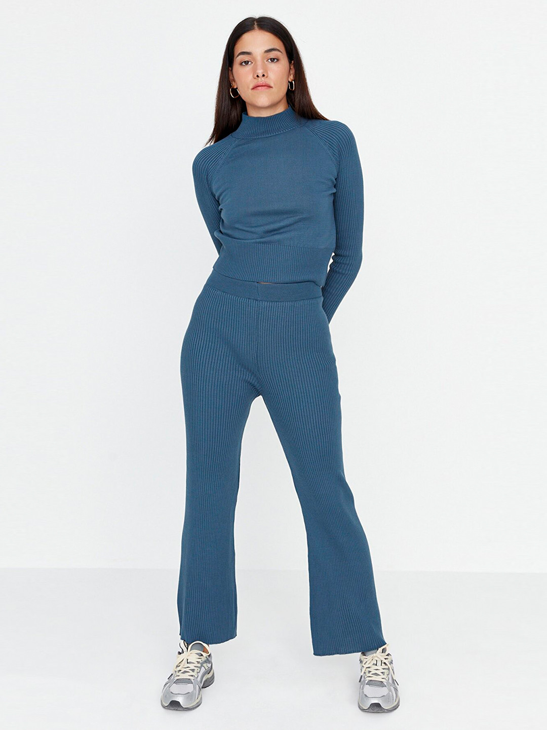 

Trendyol Women Teal Top with Trousers