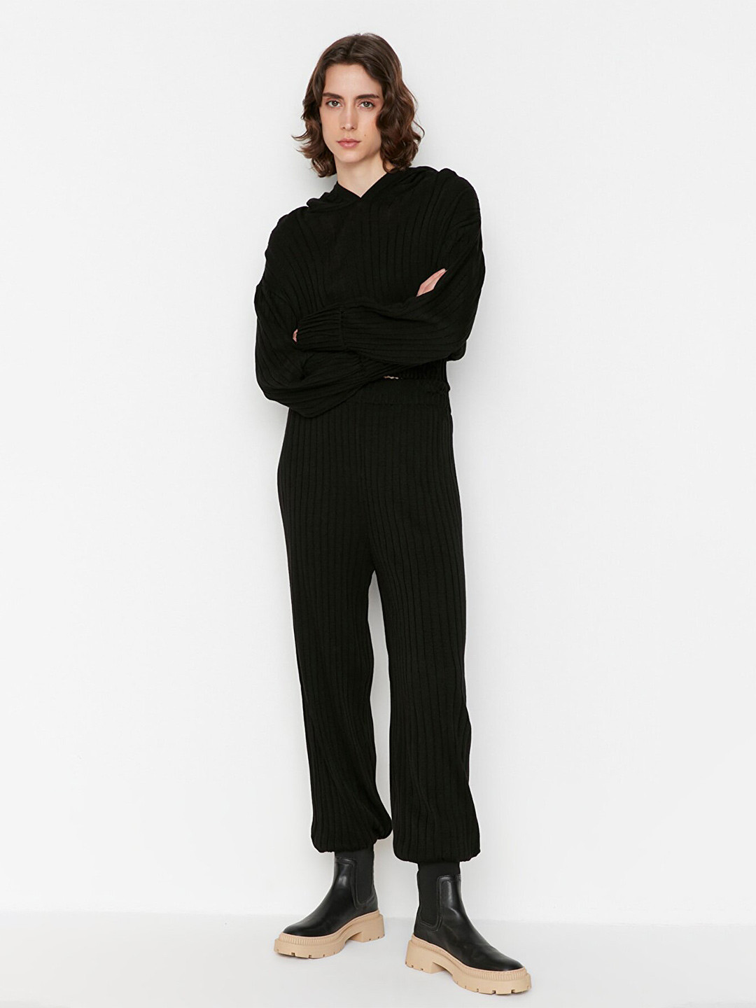 

Trendyol Women Black Solid Hooded T-shirt with Trouser