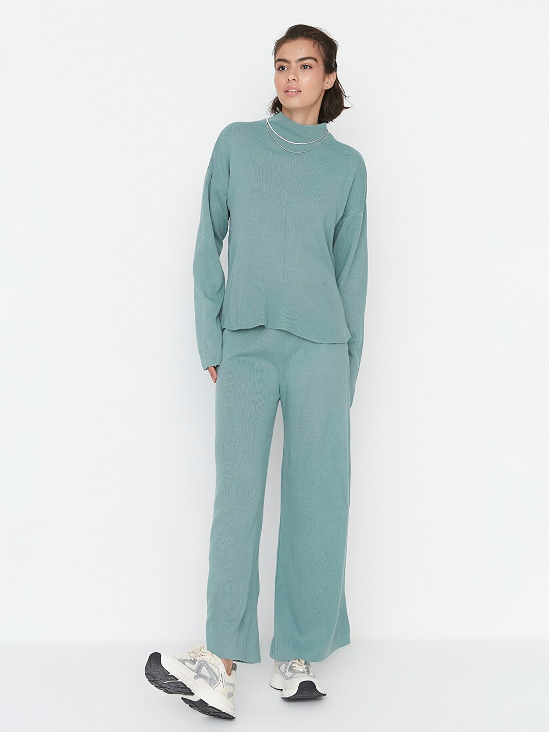 

Trendyol Women Solid High Neck Top & Trousers, Green